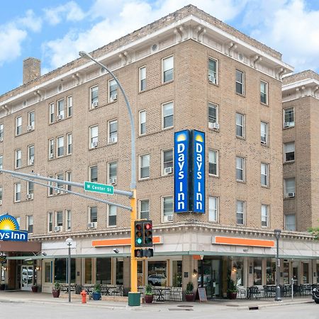 Days Inn By Wyndham Rochester Downtown Екстер'єр фото